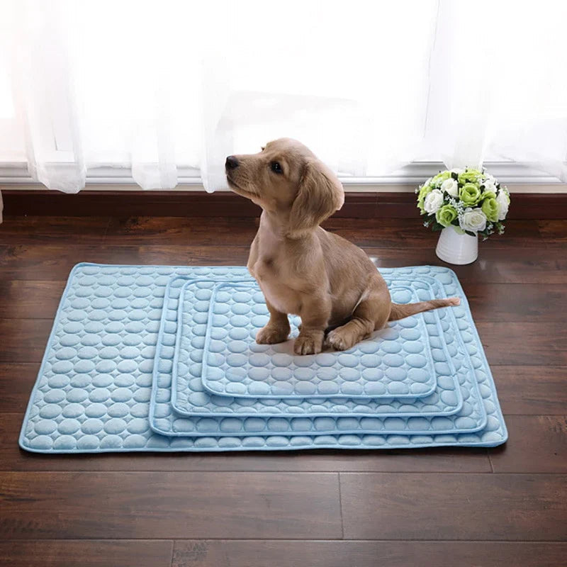 🐶🐱🐾 Cooling Pet Pad Multi‑Size – Breathable, Washable, Non‑Slip – Dog Bed, Sofa Cover, Car Seat Mat – Supports up to 80kg – 3 Colours Available