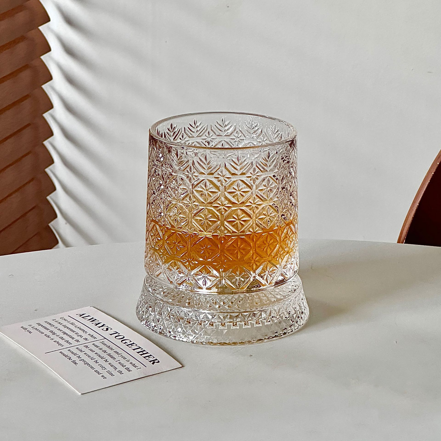 🔥2026 Hot Sell✨ The Whiskey Glass Everyone’s Obsessed With 🥃 Spins Smoothly • Glows Beautifully • Perfect Gift